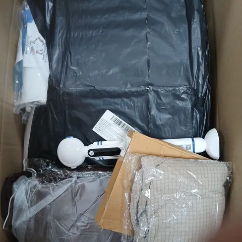 BOX OF APPROXIMATELY 15 ASSORTED HOUSEHOLD ITEMS 