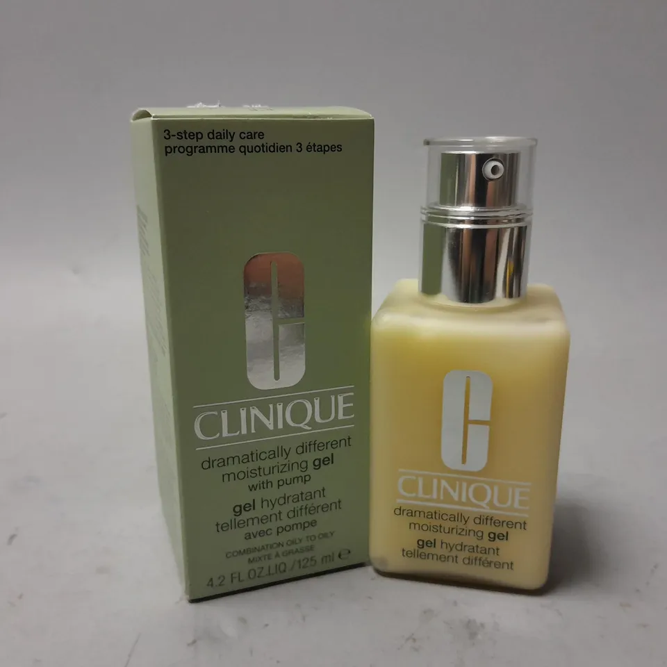 BOXED CLINIQUE DRAMATICALLY DIFFERENT MOISTURIZING GEL WITH PUMP (125ml)