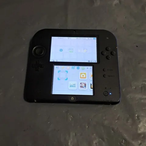 NINTENDO 2DS IN BLACK/BLUE
