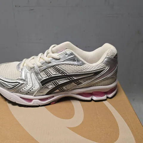 BOXED ASICS GEL-KAYANO 14 TRAINERS SIZE 9