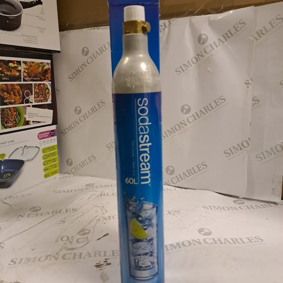 BOXED GAS CYLINDER FOR SODA STREAM