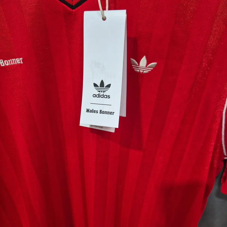 ADIDAS WALES BONNER RED FOOTBALL JERSEY – UK SIZE S