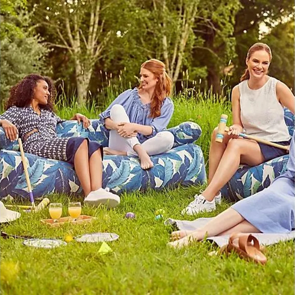 OUTLET INDOOR AND OUTDOOR 2 PIECE INFLATABLE FURNITURE SET