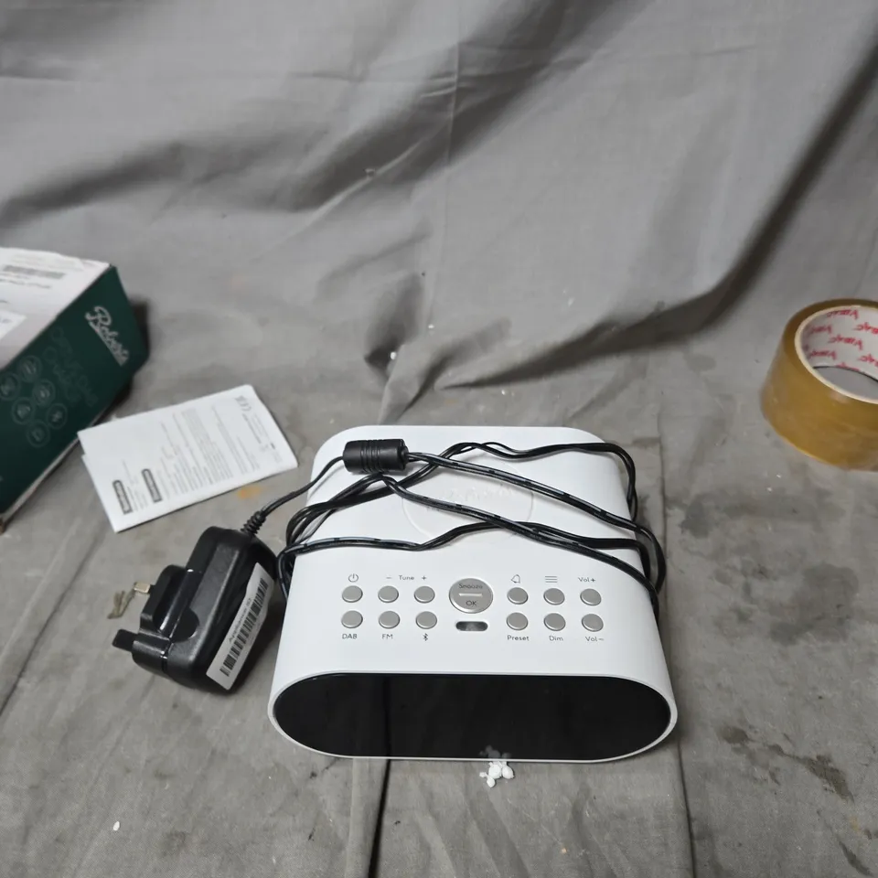 ROBERTS ORTUS DAB+/FM CLOCK RADIO - WHITE