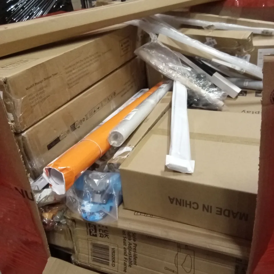 PALLET OF ASSORTED HOUSEHOLD GOODS AND PRODUCTS TO INCLUDE; RETRACTABLE GATE, ELECTRIC FRYER, TURNTABLE ETC