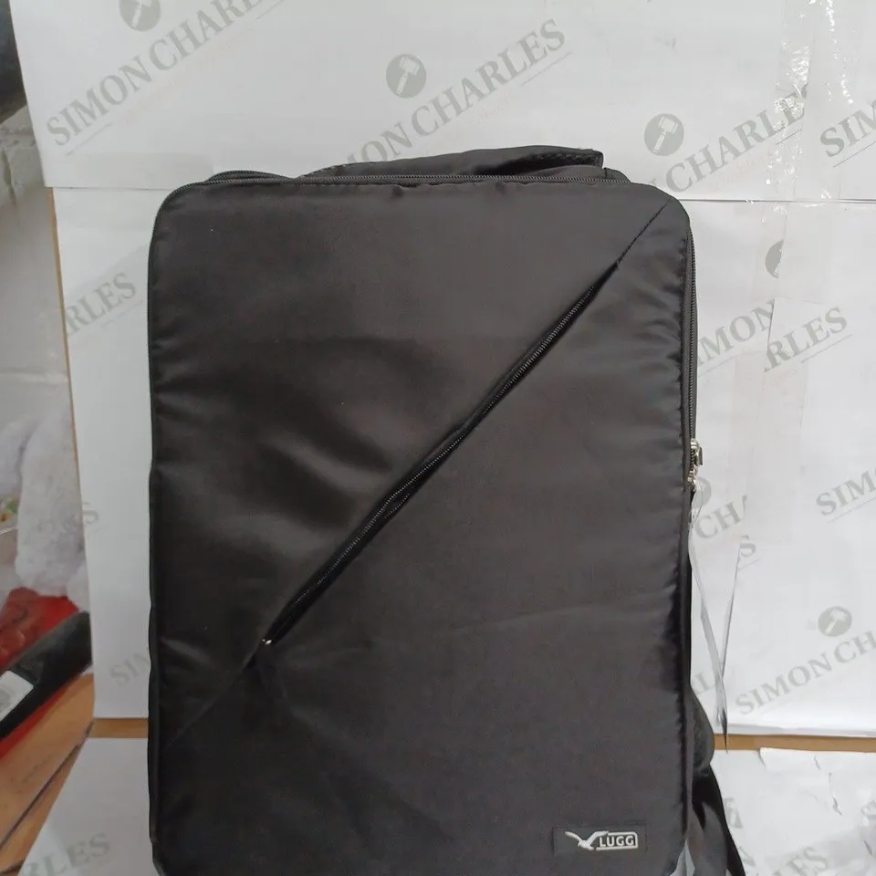 LUGG LARGE CAPACITY BACKPACK IN BLACK - 40CM X 30CM X 20CM