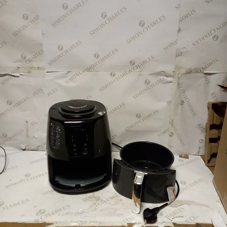 NINJA AIR FRYER 3.8L AF100UK