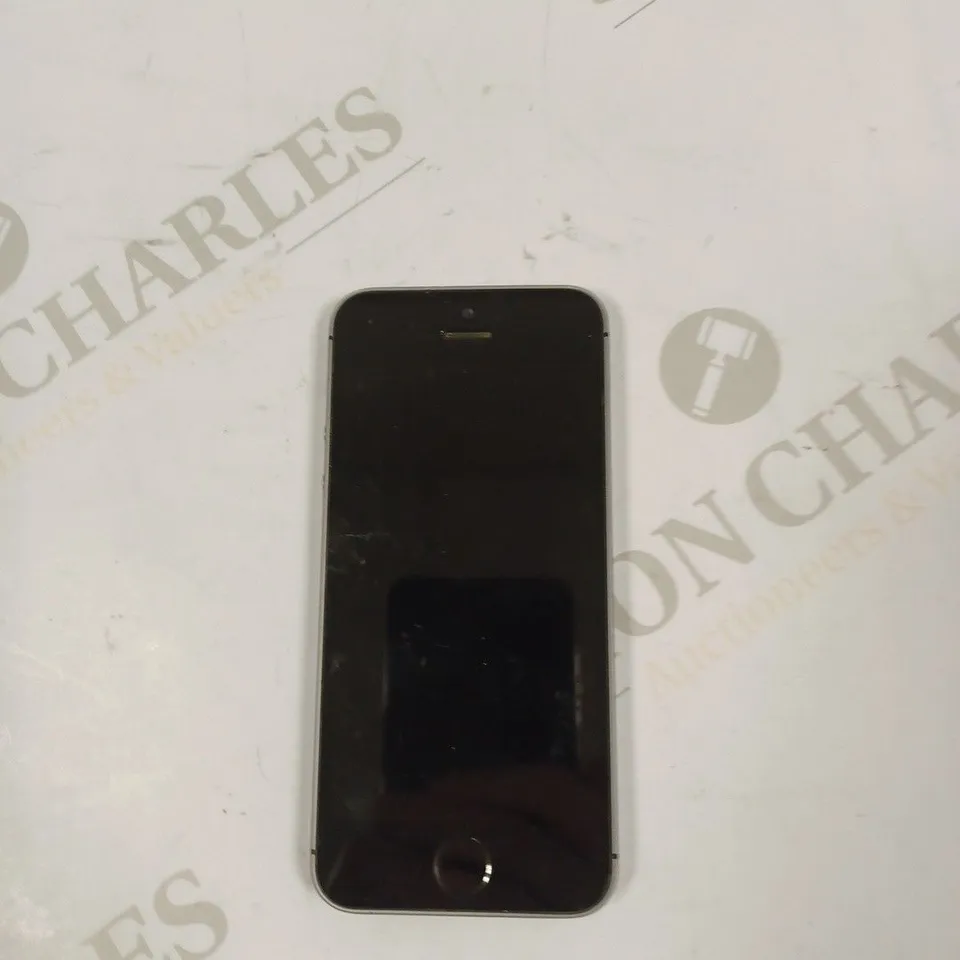 APPLE IPHONE SE SMARTPHONE 