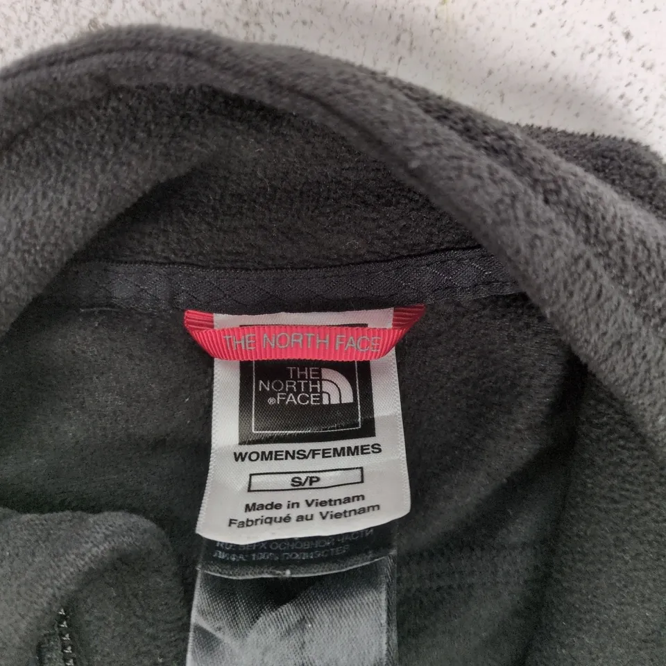 THE NORTH FACE WOMEN'S FLEECE JACKET – BLACK – SIZE S/P