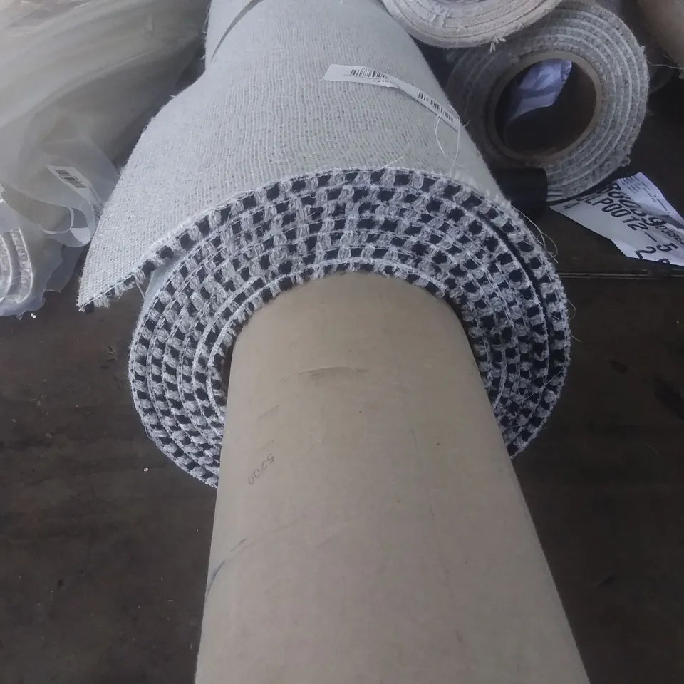 ROLL OF QUALITY LAKELAND HERDWICK SCAFELL CARPET 4×4.26M