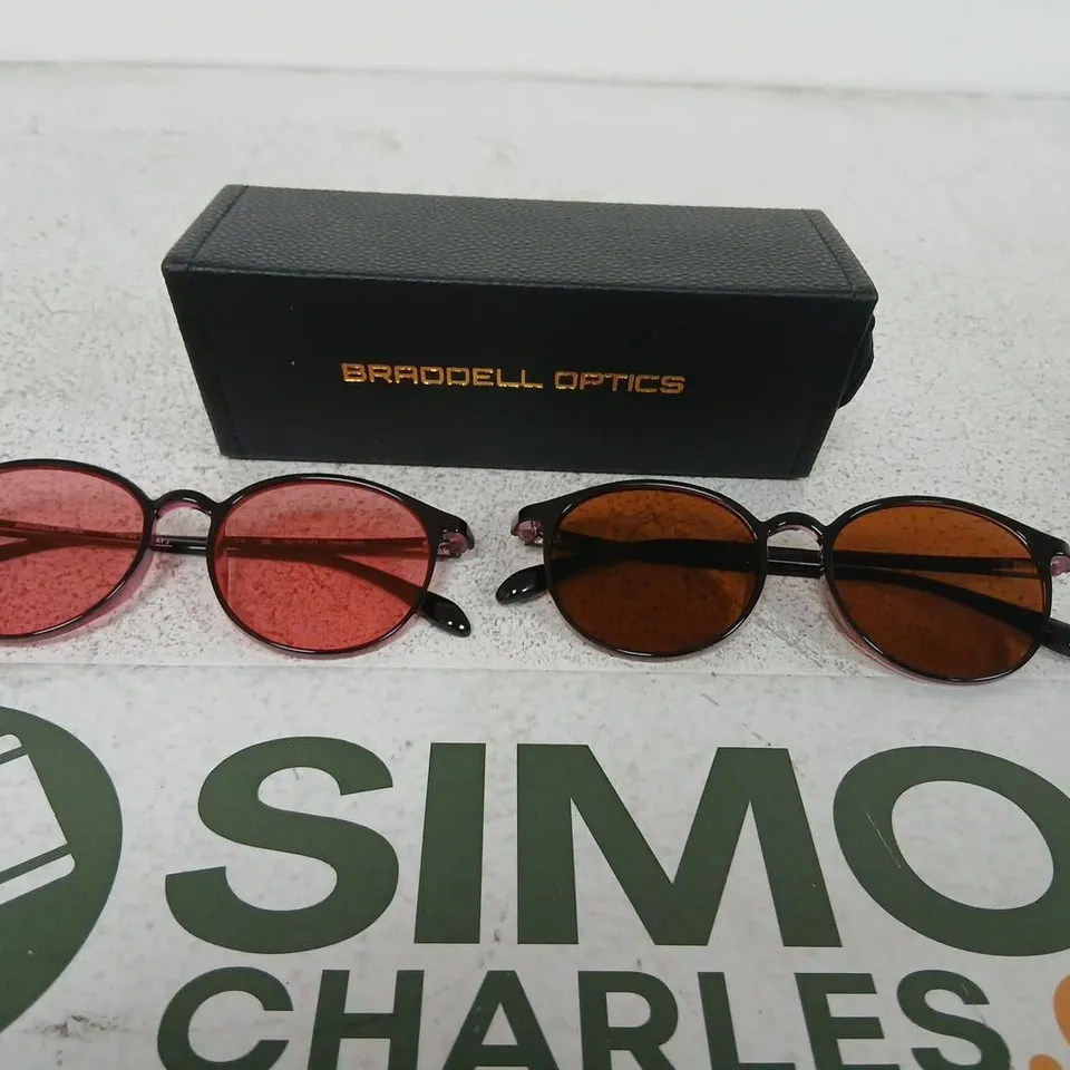 BRADELL OPTICS ROUND SUNGLASSES – BLACK FRAMES, RED & BROWN LENSES (PAIR) WITH CASE