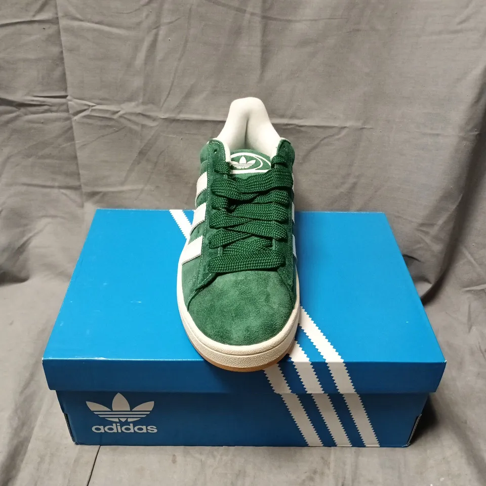 BOXED PAIR OF ADIDAS CAMPUS 00S IN GREEN/WHITE - UK 8