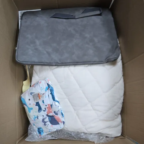 LARGE BOX OF APPROXIMATELY 10 ASSORTED ITEMS 