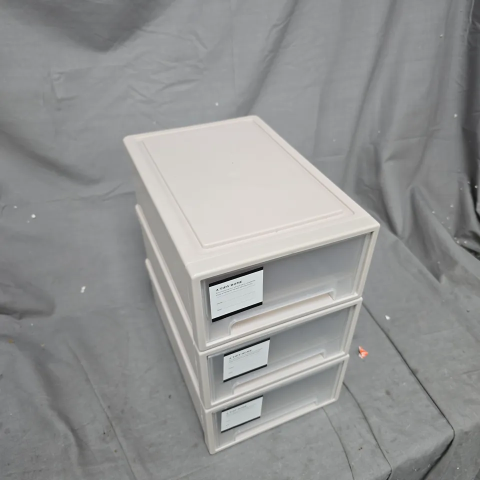A TIDY HOME 3-DRAWER PLASTIC STORAGE TOWER - WHITE