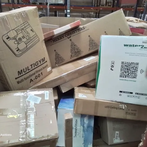 PALLET CONTAINING MIXED BOXED HOUSEHOLD ITEMS TO INCLUDE: CHRISTMAS TREE, MULTIGYM, WATER FILTRATION UNIT AND LOTS MORE UNMARKED BOXED ITEMS 