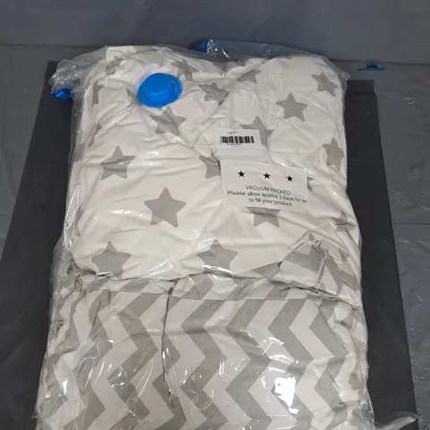 BOX OF 5 BABY BEDDING SETS - GREY AND WHITE STARS, SPOTS AND ZIGZAGS