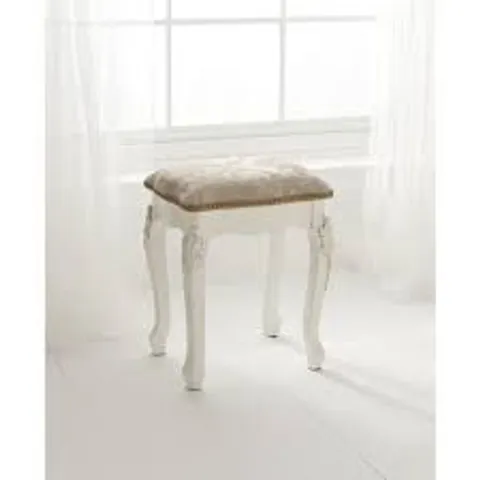 BRAND NEW BOXED HOMESDIRECT365 ANTIQUE FRENCH STYLE STOOL