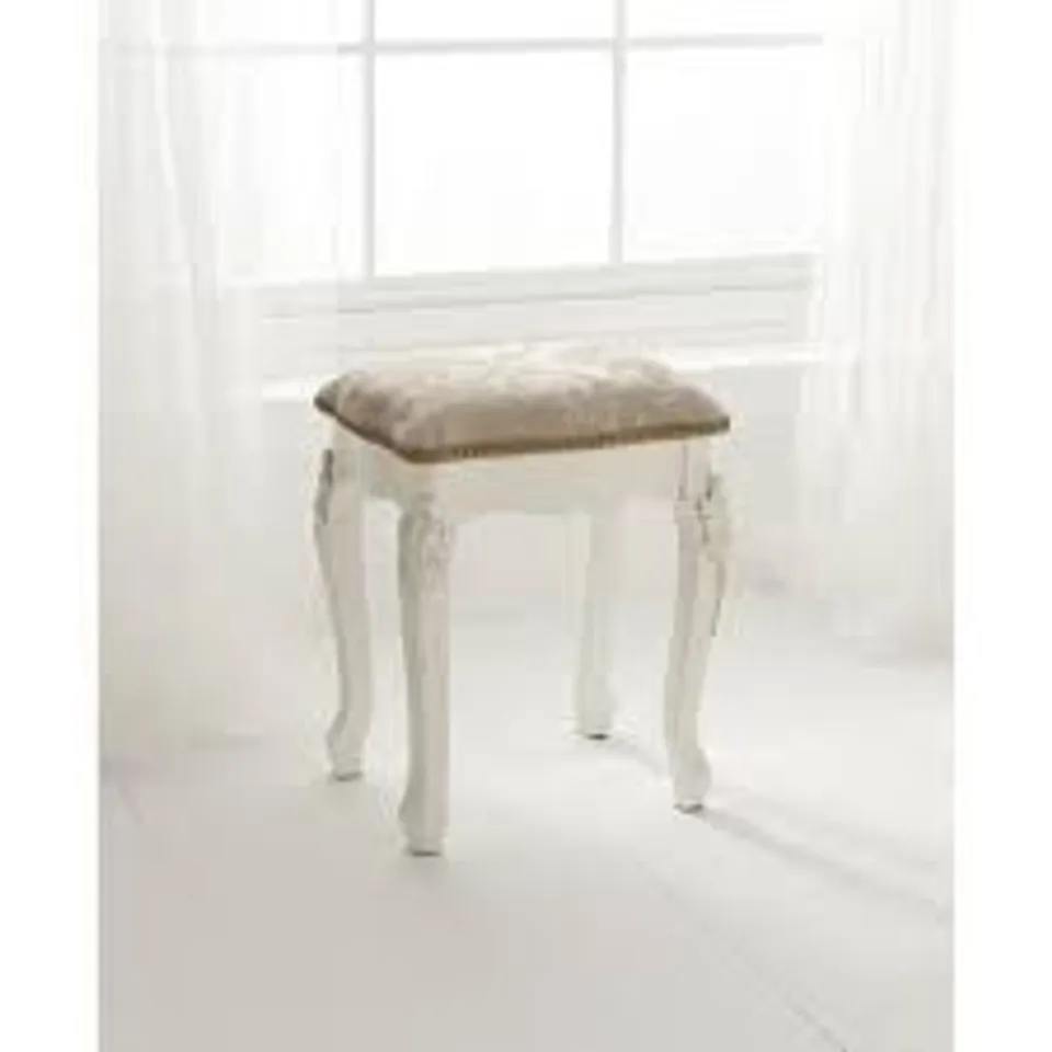 BRAND NEW BOXED HOMESDIRECT365 ANTIQUE FRENCH STYLE STOOL