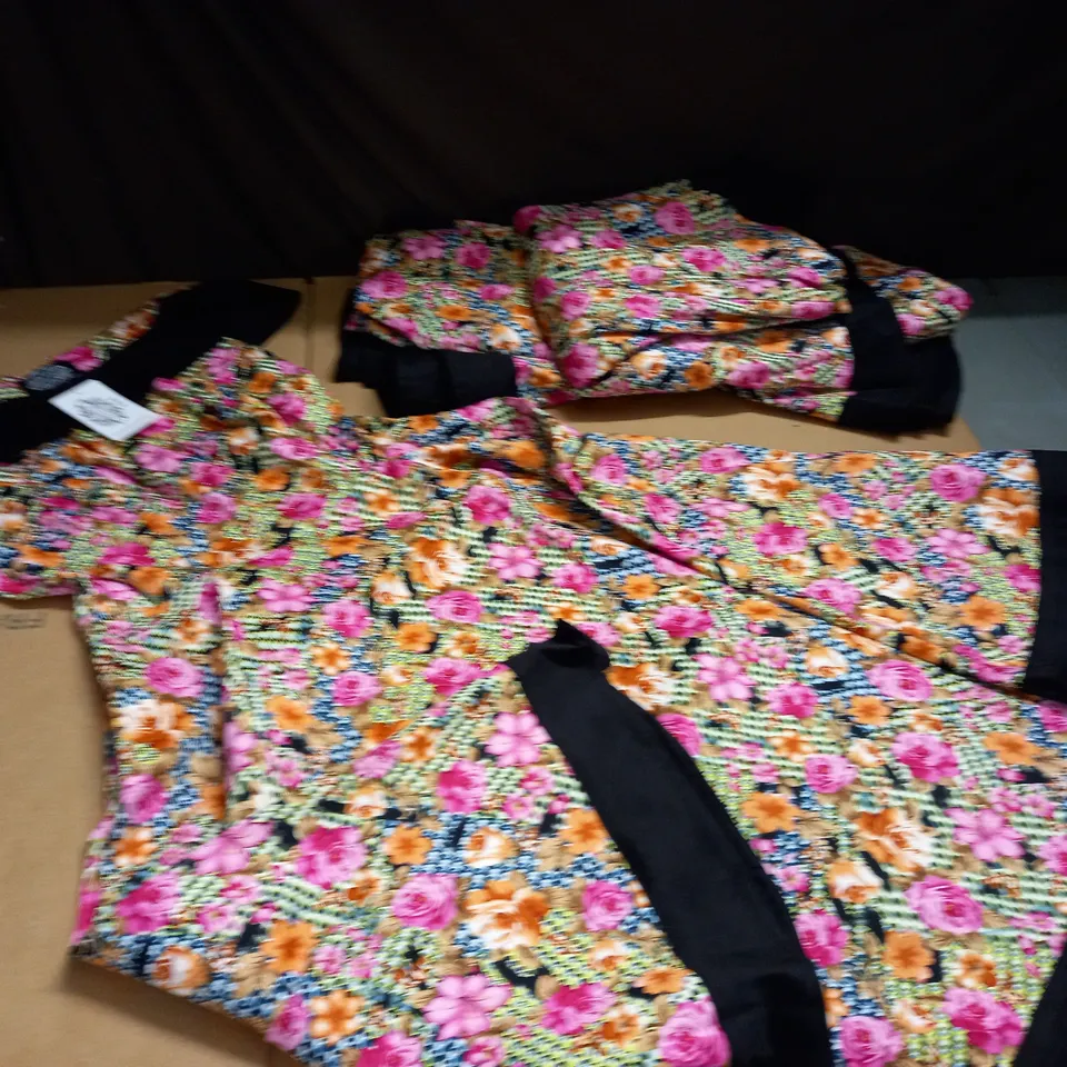 LOT OF 4 HEARTS AND ROSES FLORAL PRINT DRESSES - VARIOUS SIZES