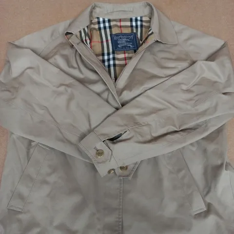 VINTAGE BURBERRYS BEIGE TRENCH COAT – SIGNATURE CHECK LINING SIZE UNKNOWN