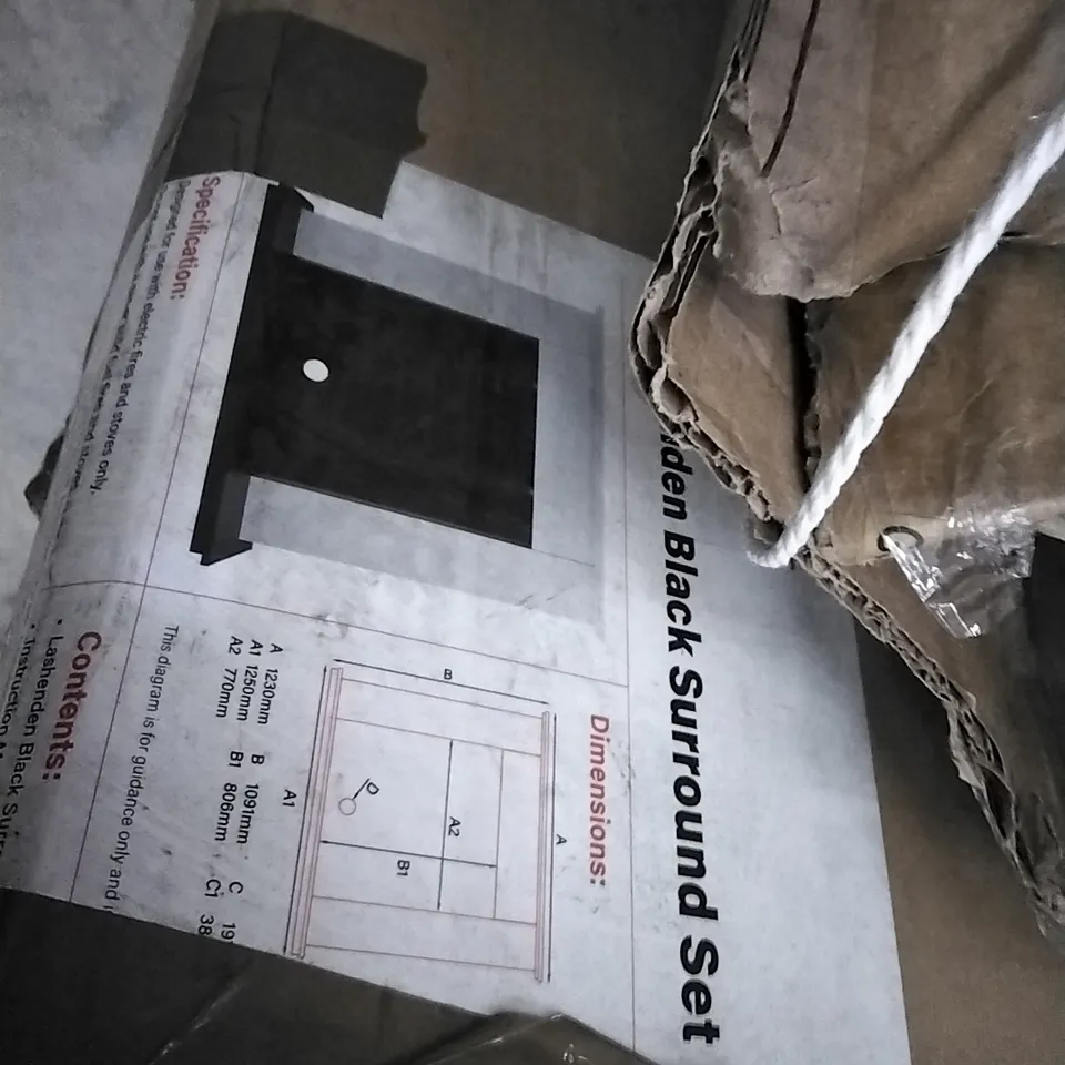 BOXED LASHENDEN BLACK SURROUND SET