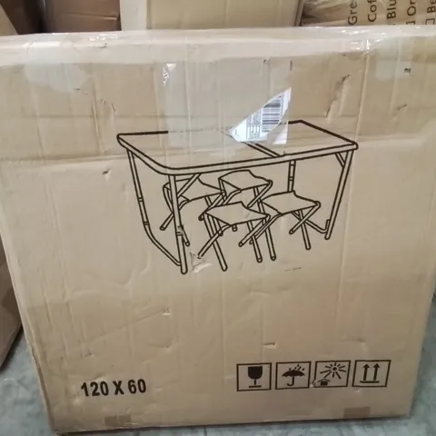BOXED CAMPING PICNIC SET