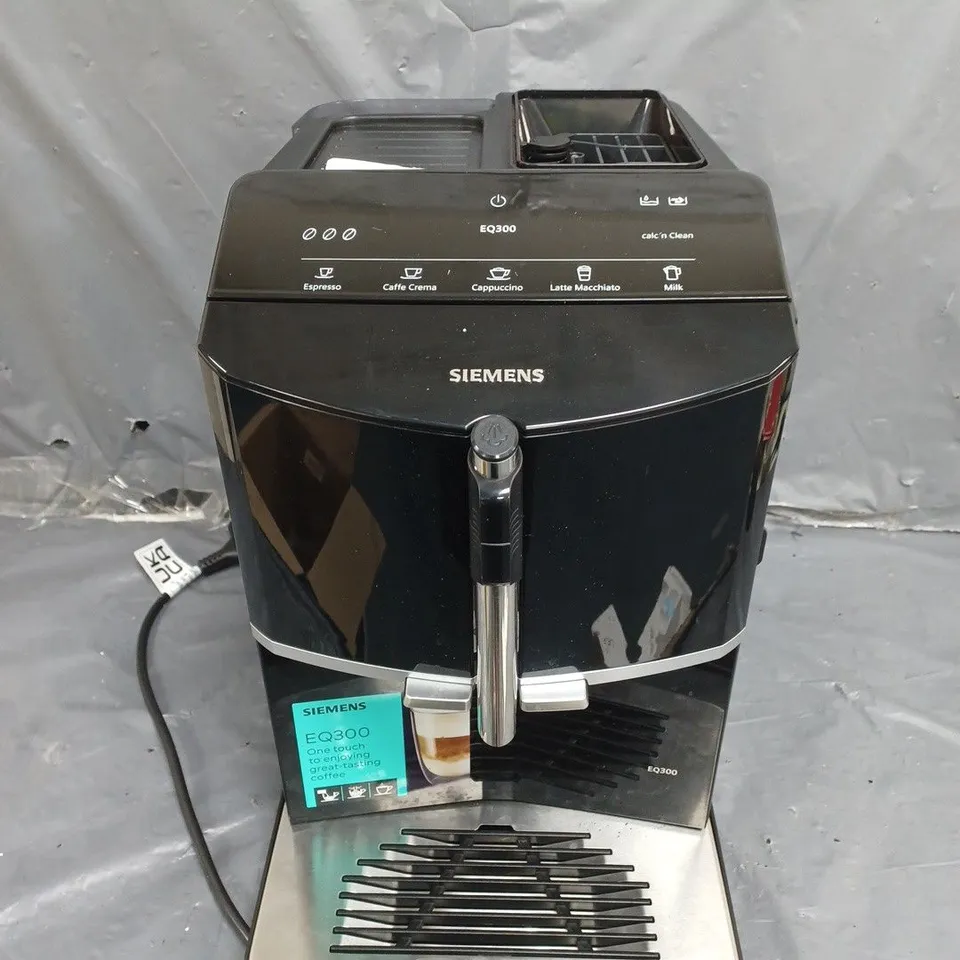 SIEMENS EQ300 COFFEE MACHINE  RRP £349