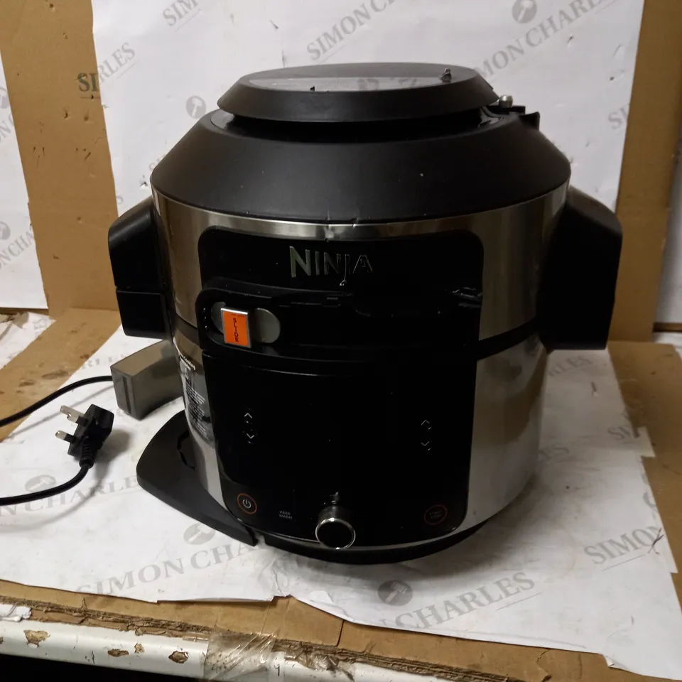 NINJA FOODI SMARTLID MULTI-COOKER