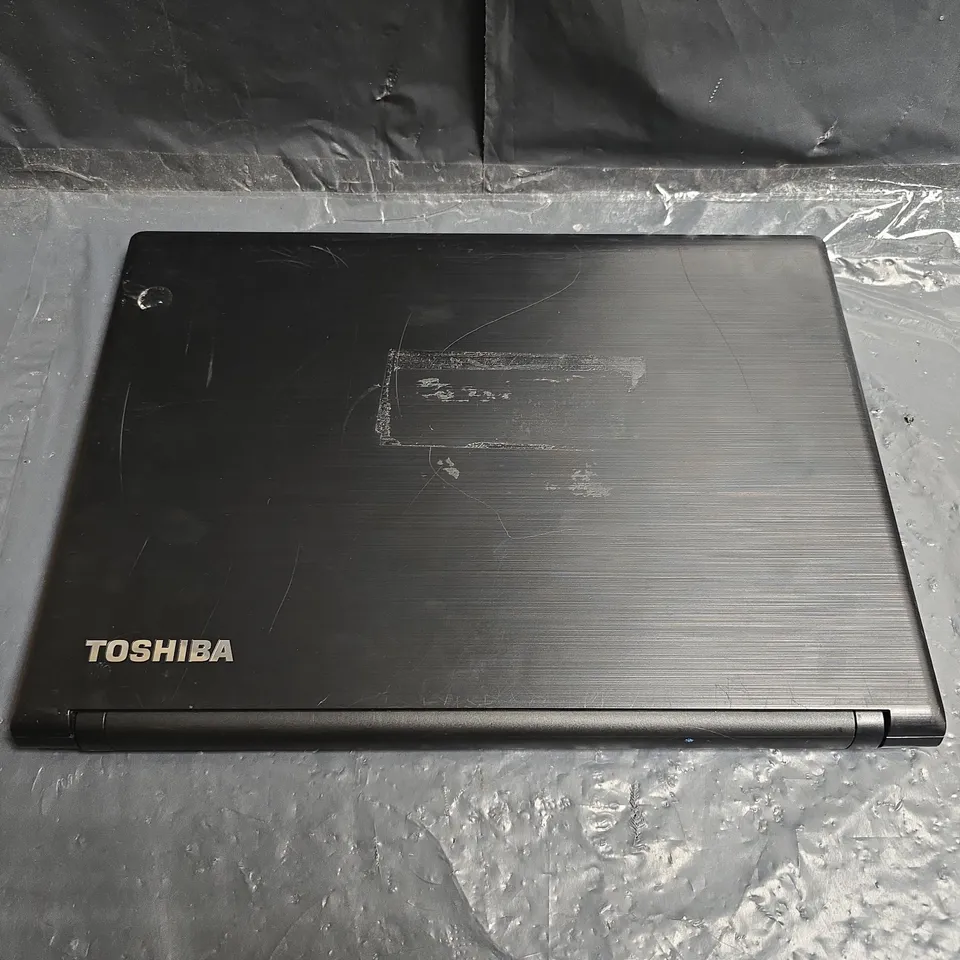 TOSHIBA SATELITTE PRO R40-C LAPTOP
