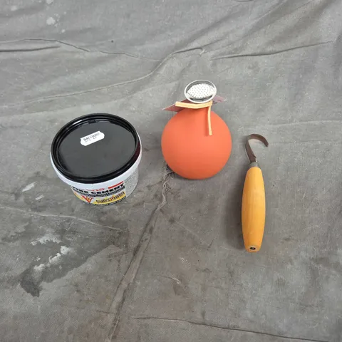 APPROXIMATELY 15 ASSORTED HOUSEHOLD PRODUCTS TO INCLUDE CLAY SCULPTING TOOL, FIRE CEMENT, SPRINKLER BALL FOR PLANTS ETC