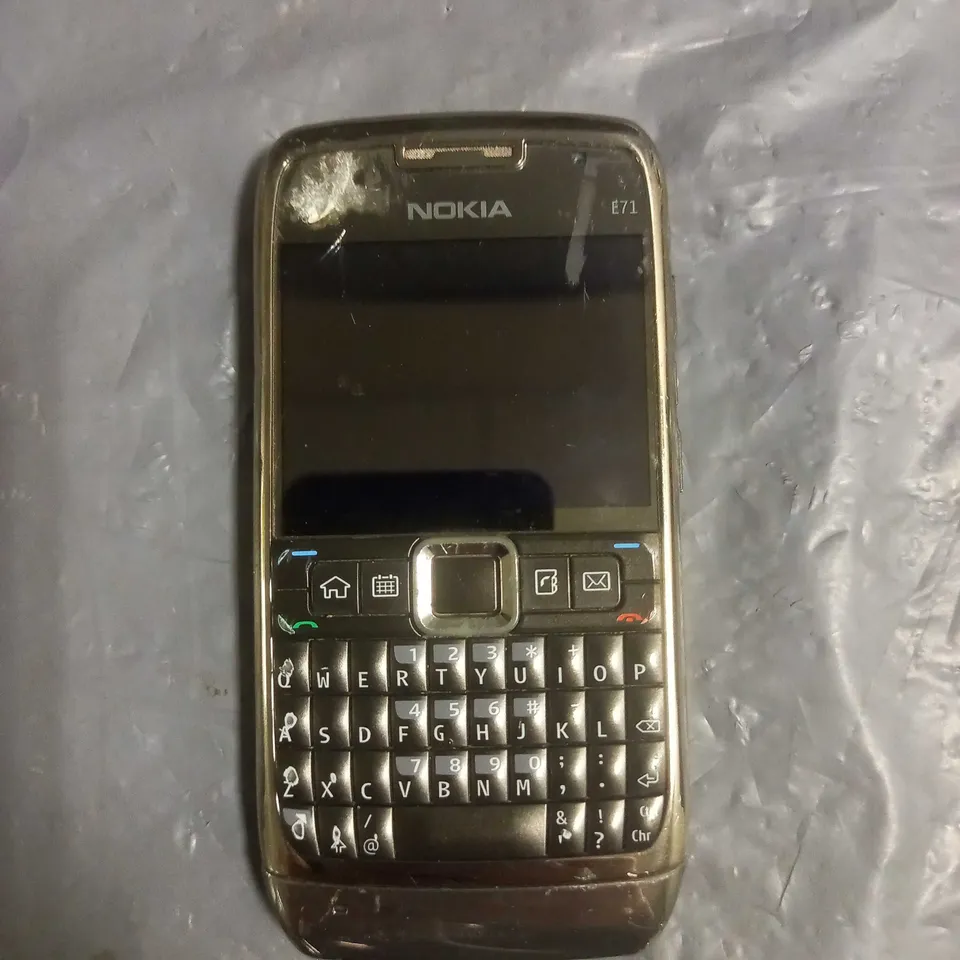 NOKIA E SERIES E71 MOBILE PHONE GOLD