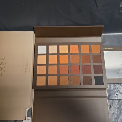 BOXED FYNE ART BEAUTY 24 X 1.4G EYESHADOW PALLETTE