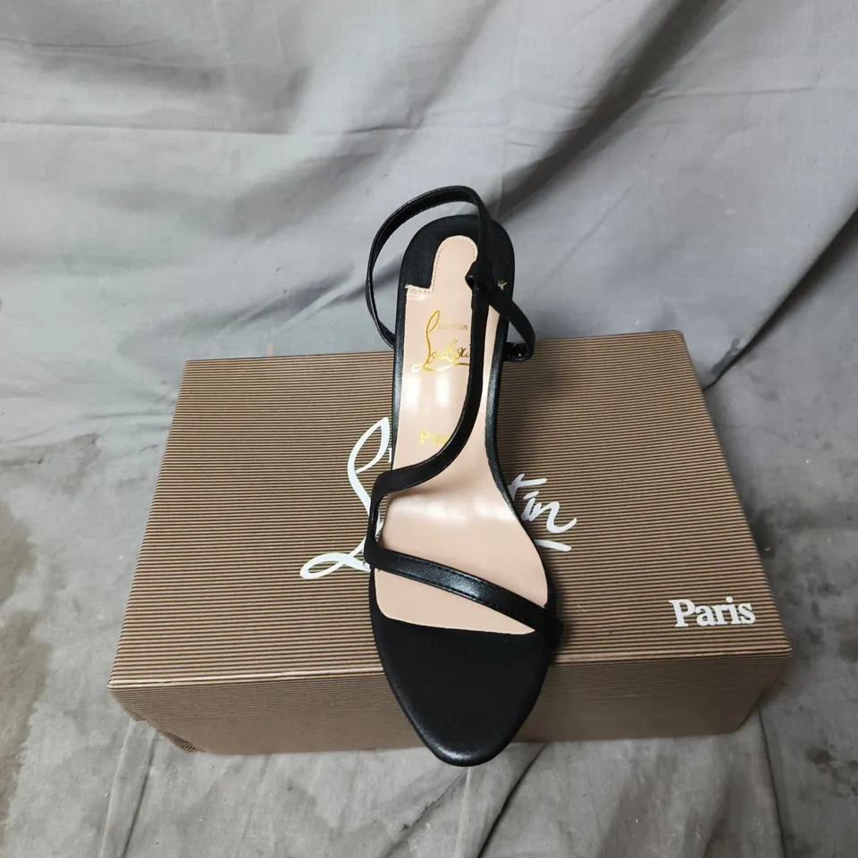 CHRISTIAN LOUBOUTIN BLACK STRAPPY SANDALS – RED SOLE, PARIS. SIZE EU 40