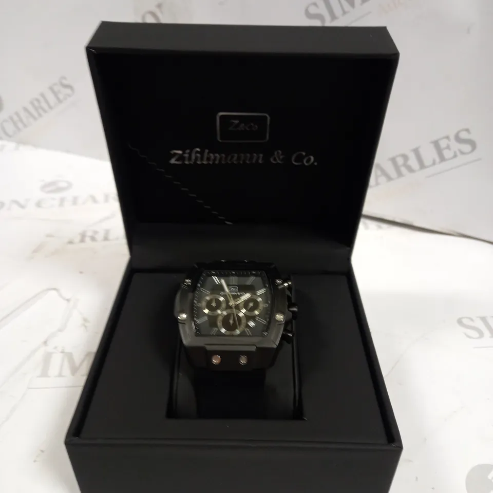 MENS ZIHLMANN & CO – CHRONOGRAPH MOVEMENT – RUBBER STRAP – BLACK DIAL 