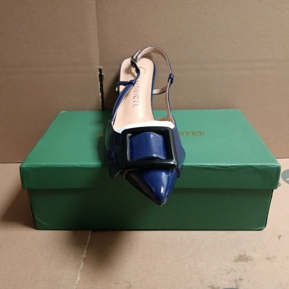 BOXED PAIR OF CASTAMERE POINTED TOE MID-STILETTO HEELS IN DEEP OCEAN BLUE SIZE EU 42.5