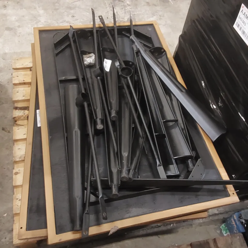 PALLET CONTAINING GARDEN TABLE WITH PARASOL HOLE PARTS