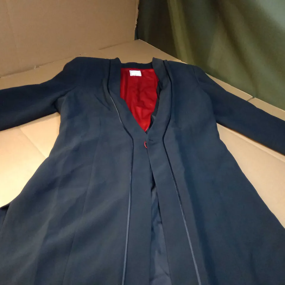 AMANDA WAKELY LONDON BLACK/RED DETAILED EVENING/OCCASION OPEN FRONT JACKET 