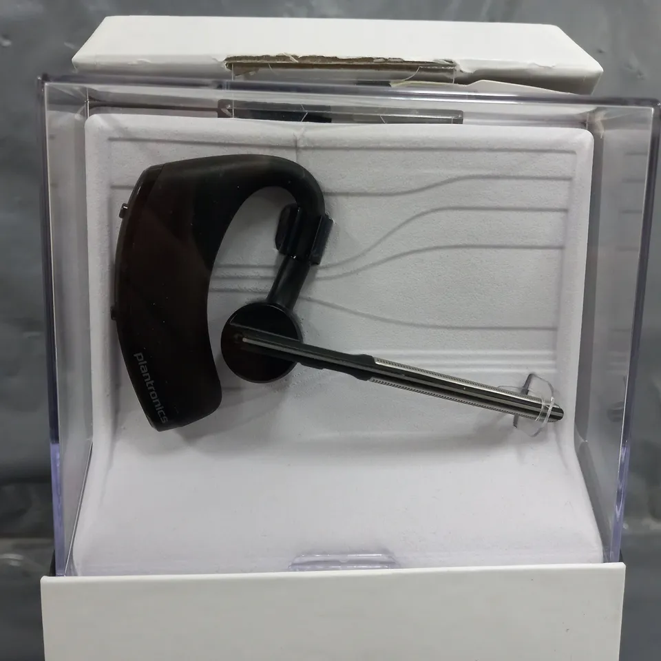 BOXED PLANTRONICS VOYAGER LEGEND