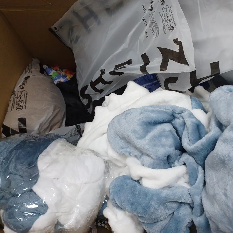 BOX OF APPROXIMATELY 25 ASSORTED CLOTHING ITEMS TO INCUDE - BLAZER , DRESS , ONESEI ETC