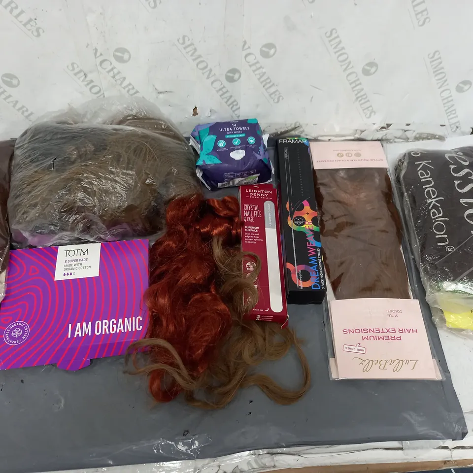 BOX OF APPROXIMATELY 12 ASSORTED COSMETIC ITEMS TO INCLUDE- WIGS - PADS - COMBS ETC. 