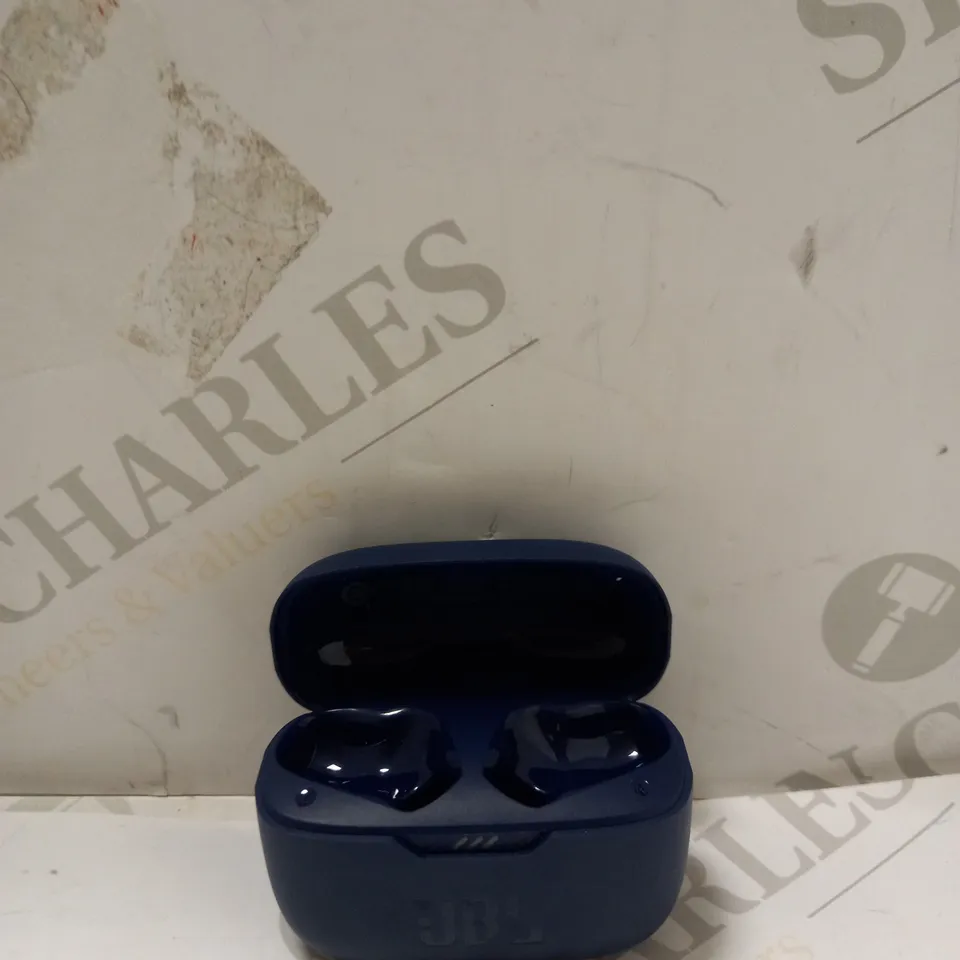 JBL CHARGING CASE