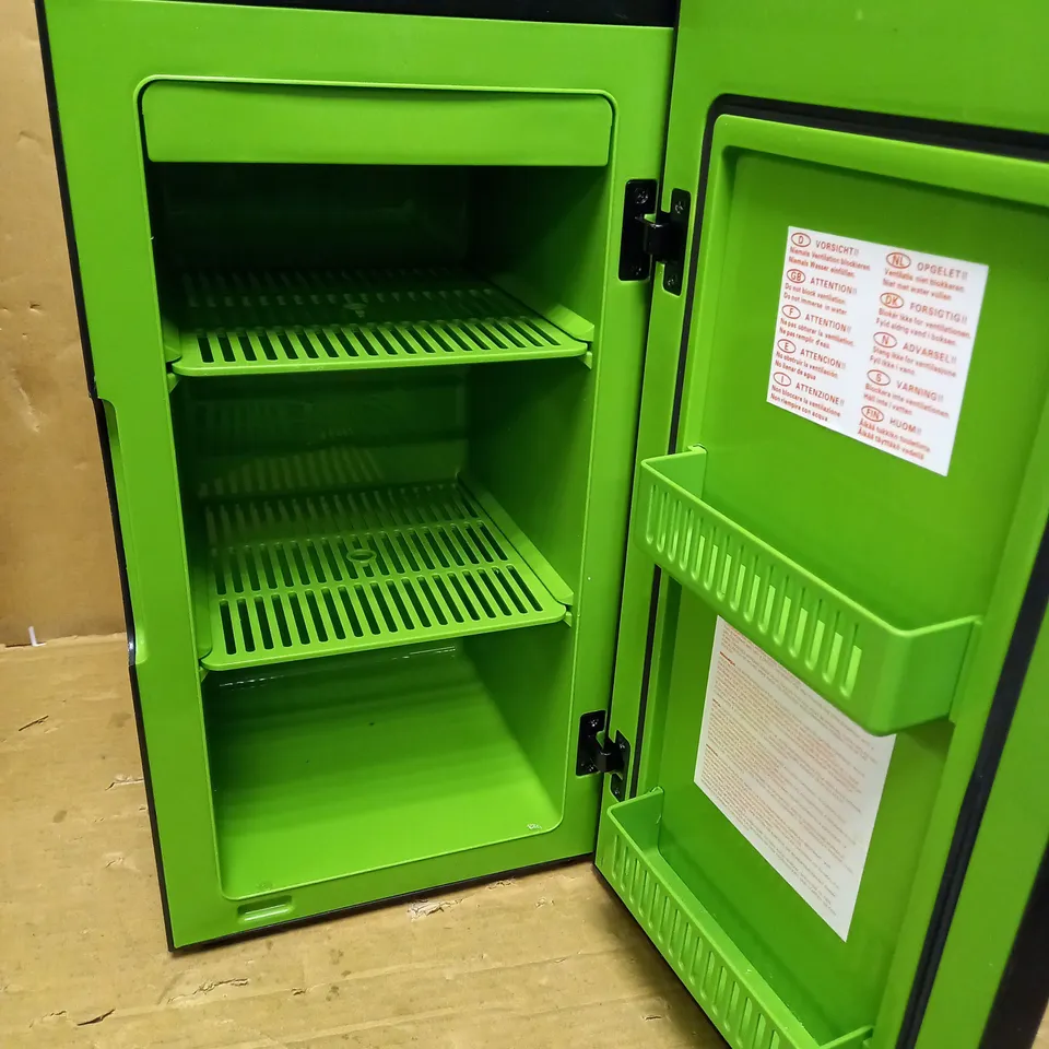 XBOX SERIES X REPLICA MINI FRIDGE THERMOELECTRIC COOLER 1.5:1