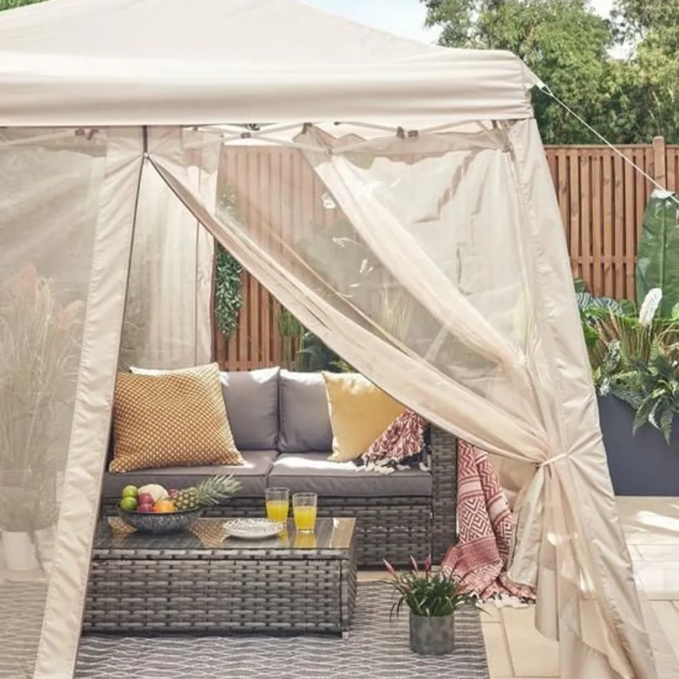 2.4 X 2.4M POP UP GAZEBO WITH MOSQUITO NET - COLLECTION ONLY RRP £199