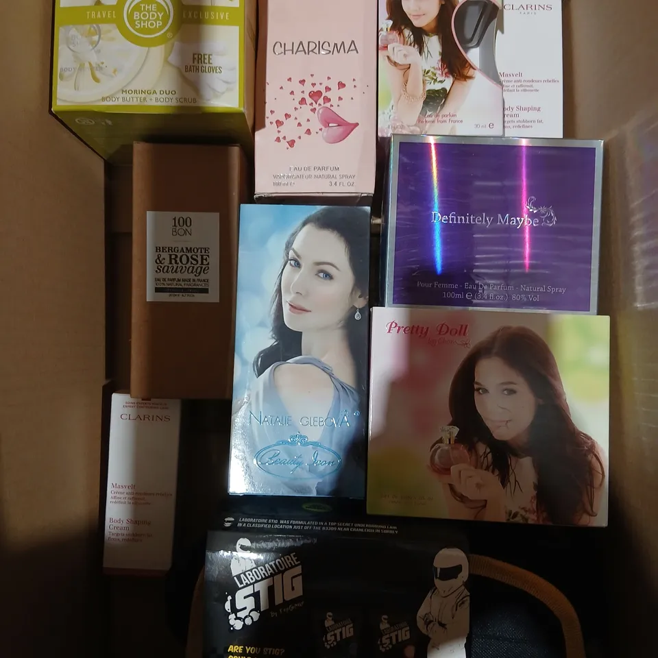 APPROXIMATELY 70 ASSORTED HEALTH AND BEAUTY PRODUCTS TO INCLUDE; MOLTON BROWN, ANGEL AND CARVI AND JARDIN