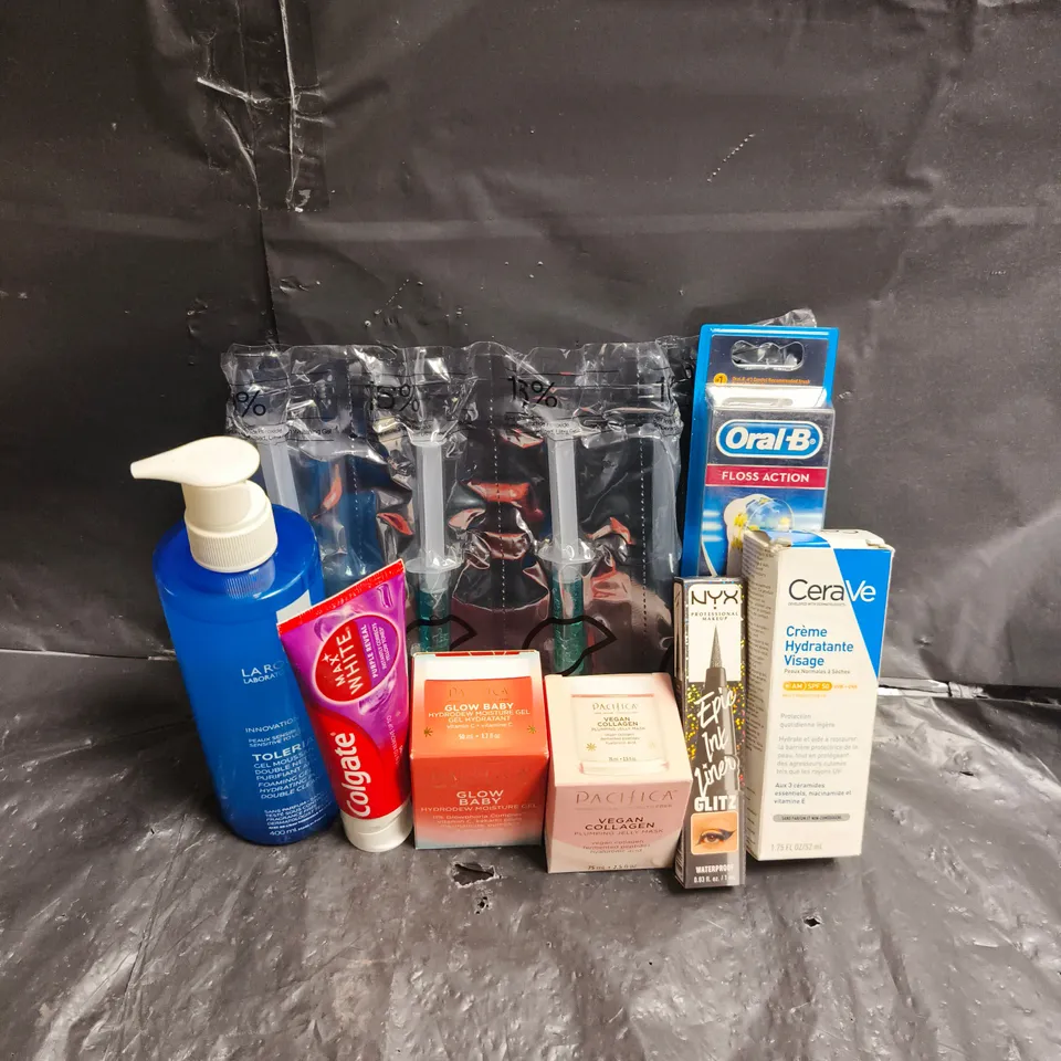 APPROXIMATEY 20 ASSORTED HEALTH AND BEAUTY PRODUCTS TO INCLUDE - CERAVE FACIAL MOISTURISING LOTION - NYX WATERPROOF LINER - COLGATE TOOTHPASTE - ETC