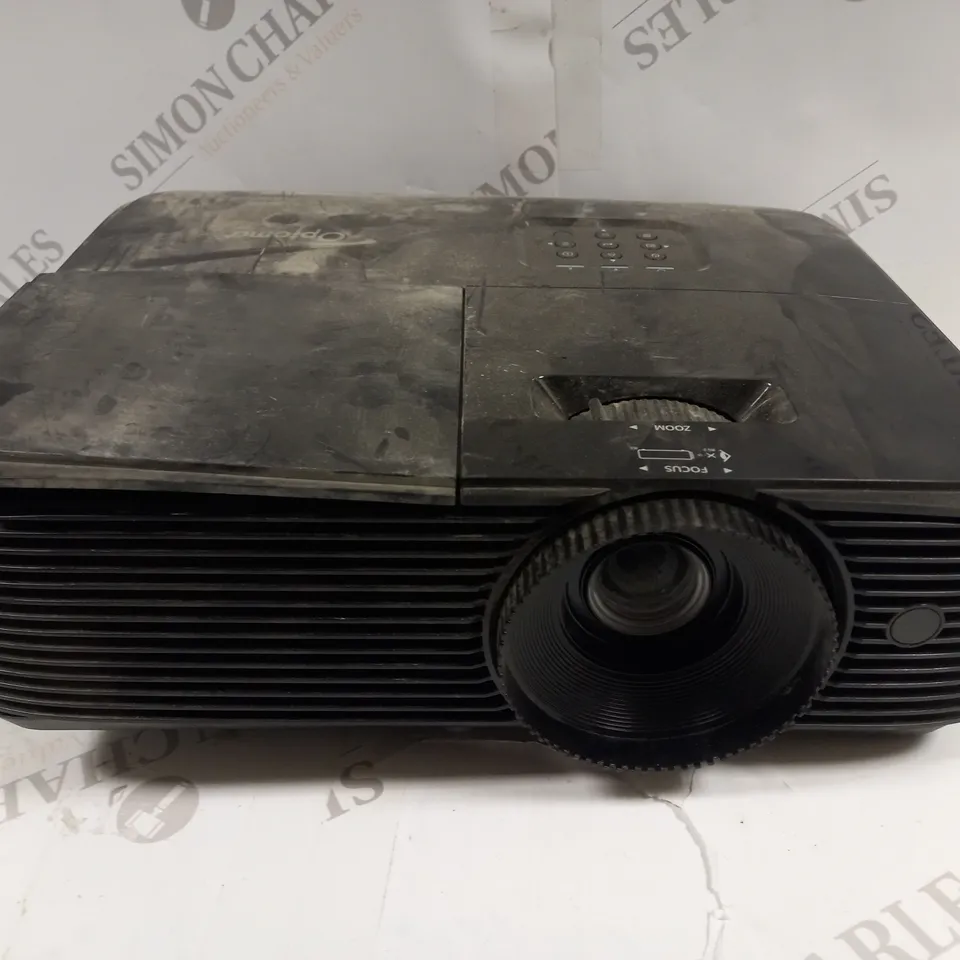OPTOMA DLP PROJECTION DISPLAY