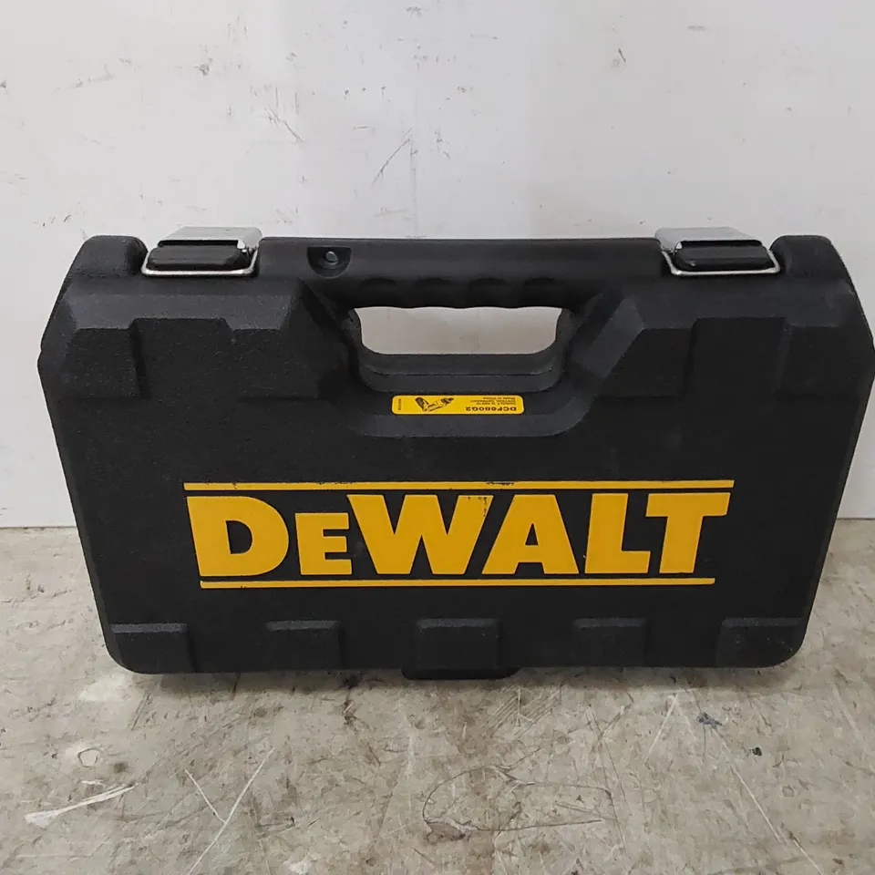 DEWALT MOTION ACTIVATED SCREWDRIVER WITH CARRY CASE - MODEL: DCF680