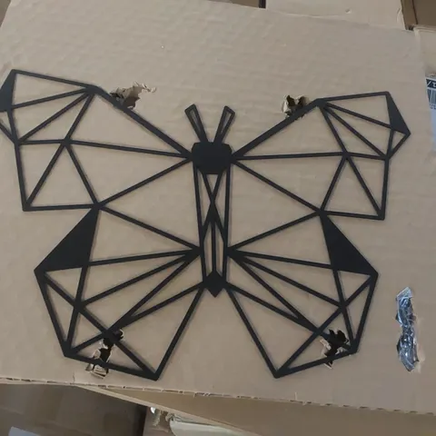 BOXED STYLISH METAL WALL ART