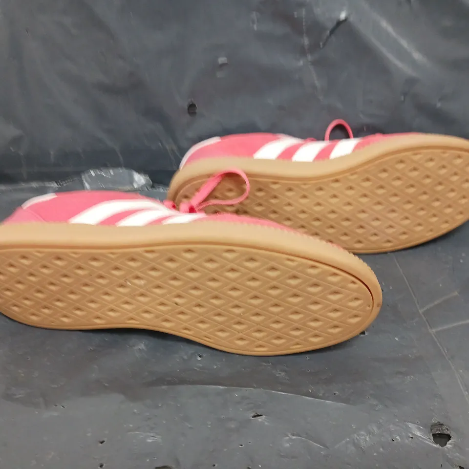 WOMENS ADIDAS BREAKNET SLEEK SUEDE TRAINER - SIZE 6 