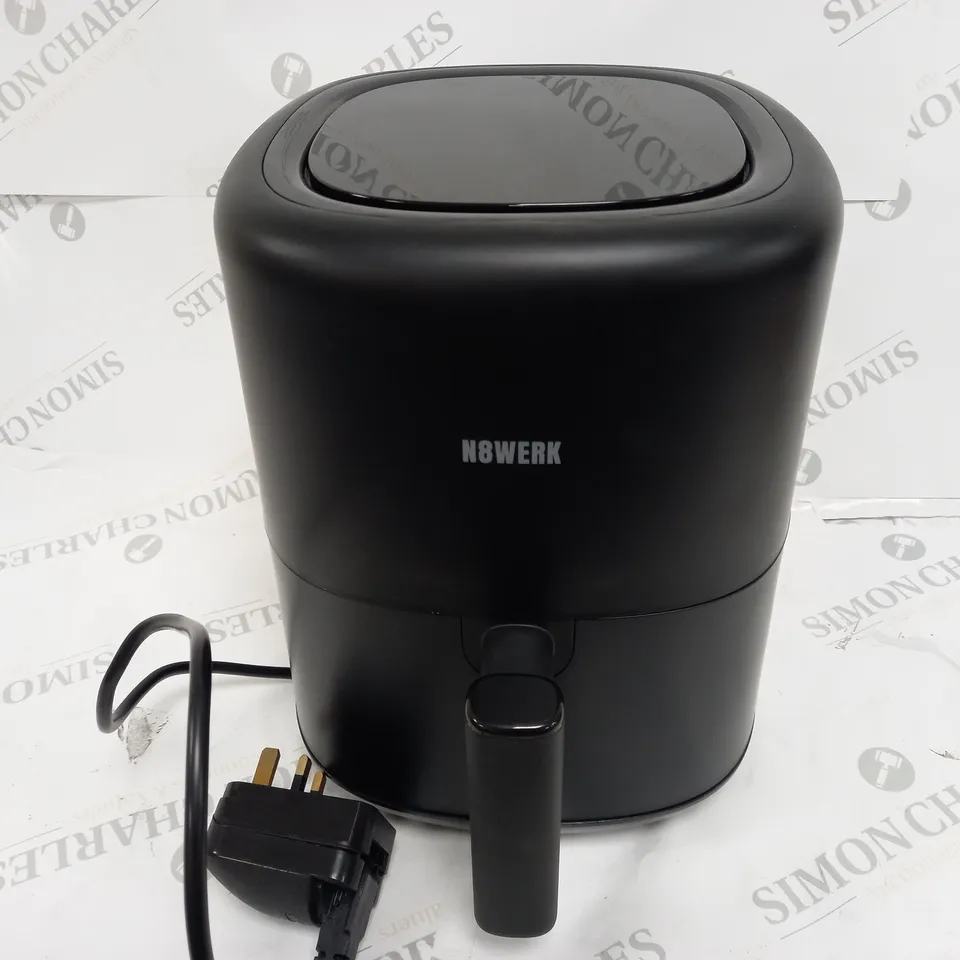 BOXED N8WERK HOT DIGITAL 3L 1300W AIR FRYER